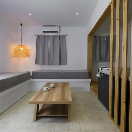 Stone Whisper 3* Naxos City