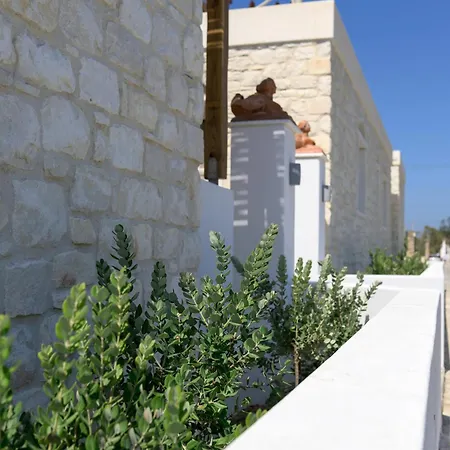 Apartmanhotel Stone Whisper 3*