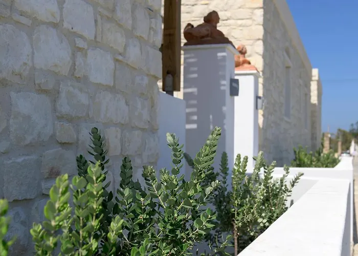 Апарт-отель Stone Whisper 3*